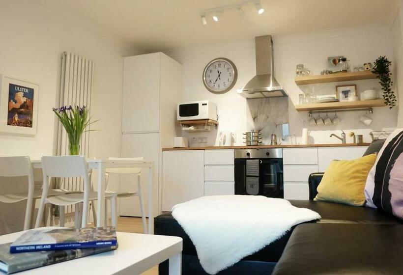 Пансион Whitelough Rest