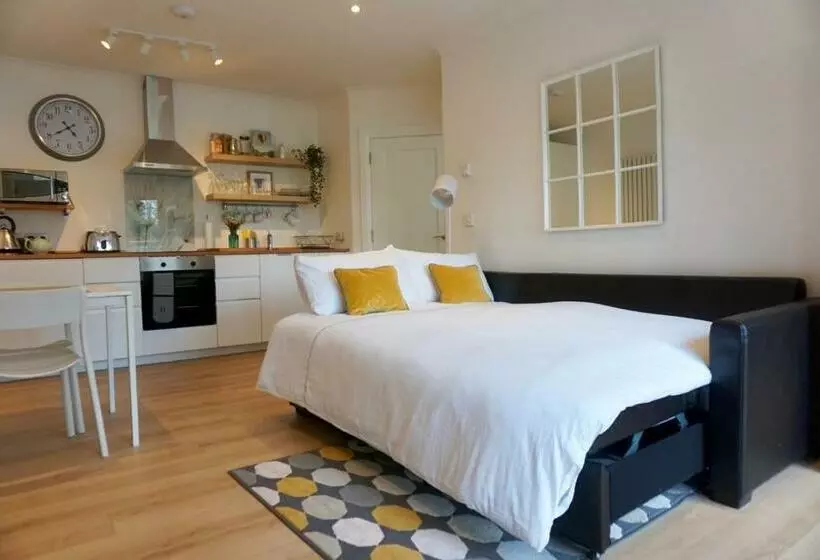 Majatalo Whitelough Rest