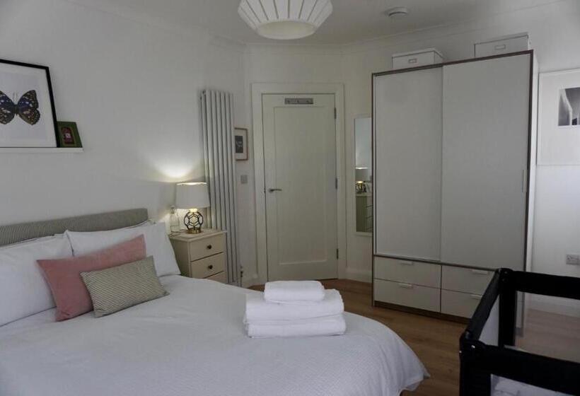 Пансион Whitelough Rest