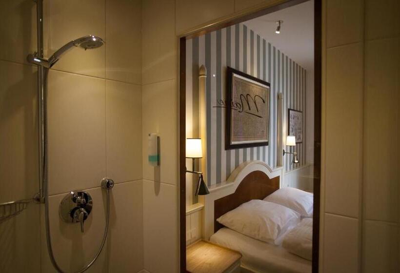 4 Sterne Superior Erlebnishotel Bell Rock, Europa Park Freizeitpark & Erlebnis Resort