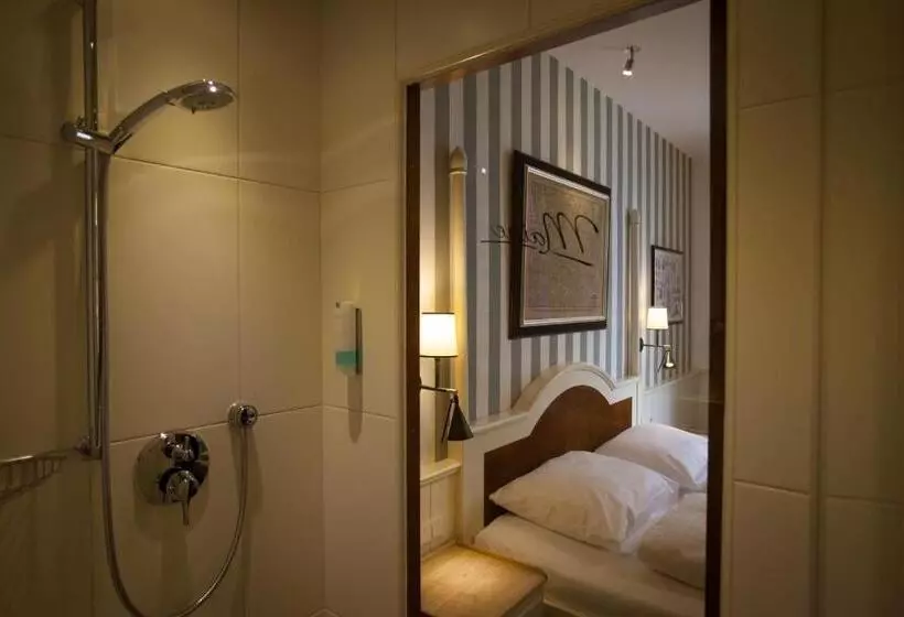 4 Sterne Superior Erlebnishotel Bell Rock, Europa Park Freizeitpark & Erlebnis Resort