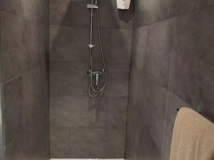 Canalview Hotel Ter Reien