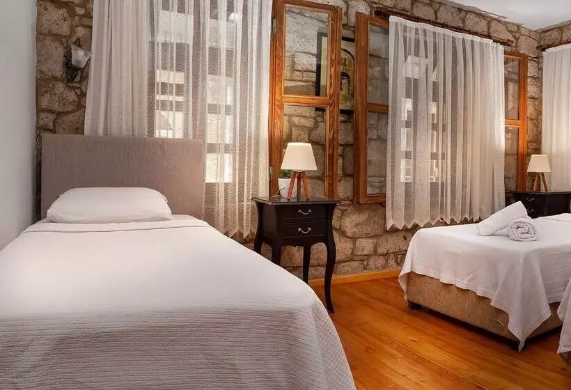 Flores Hotel Alacati