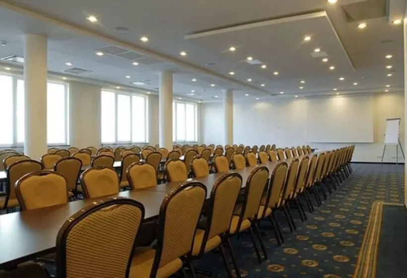 Отель Ambasador Centrum