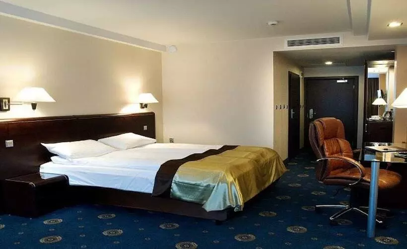 Отель Ambasador Centrum