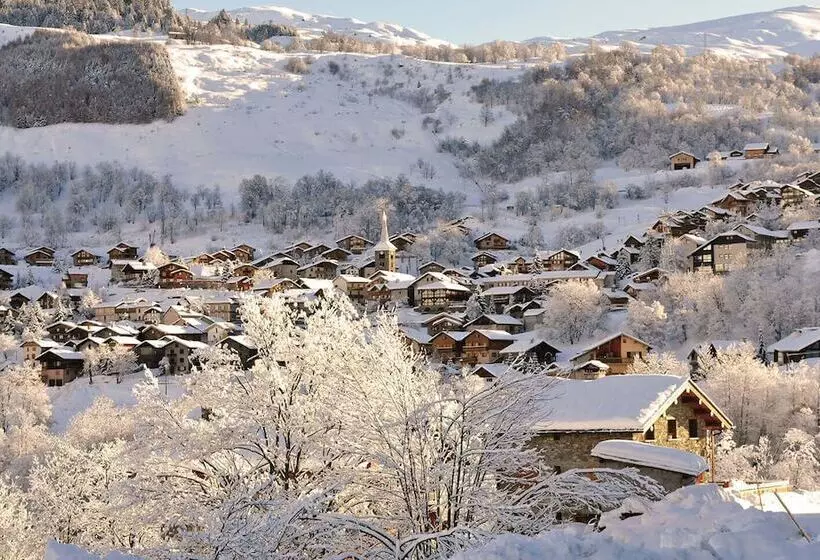 فندق Appartements De Charme Du Saint Martin