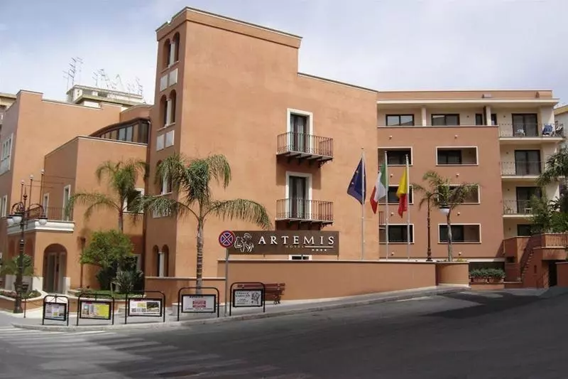 호텔 Artemis