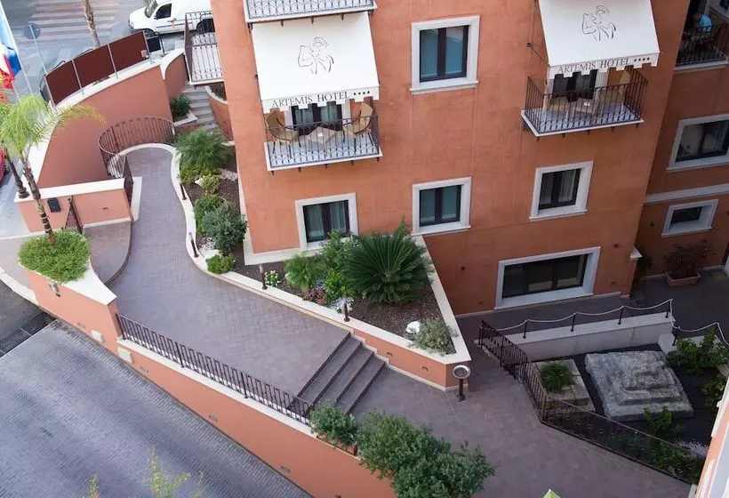 호텔 Artemis