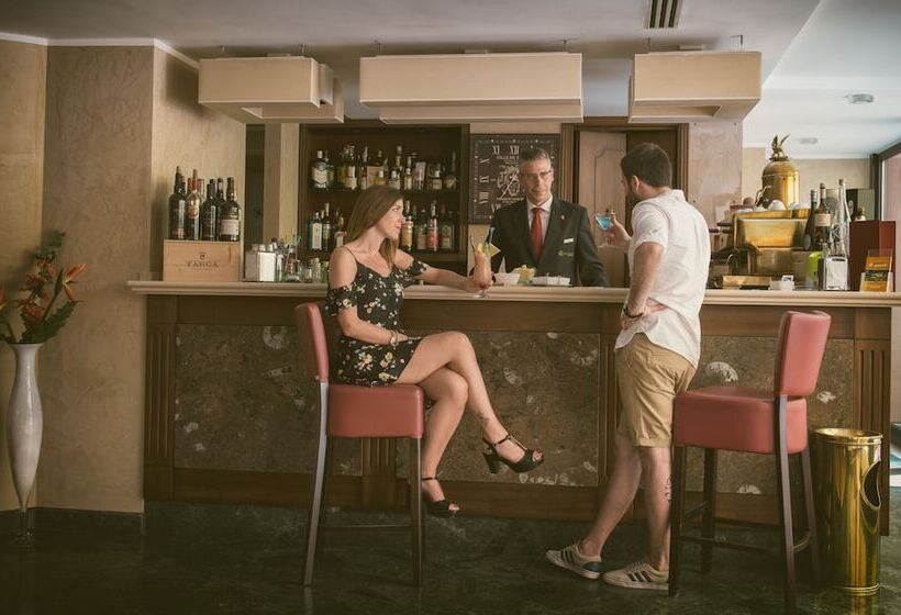 בית מלון כפרי Artemis