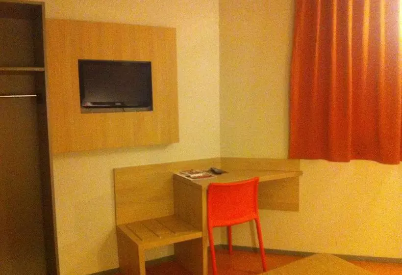 فندق Balladins Chilly Mazarin