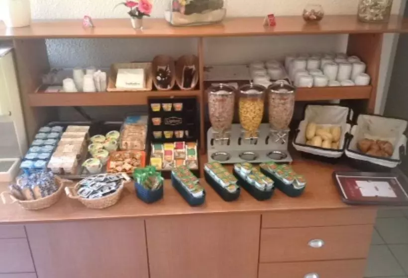 فندق Balladins Chilly Mazarin