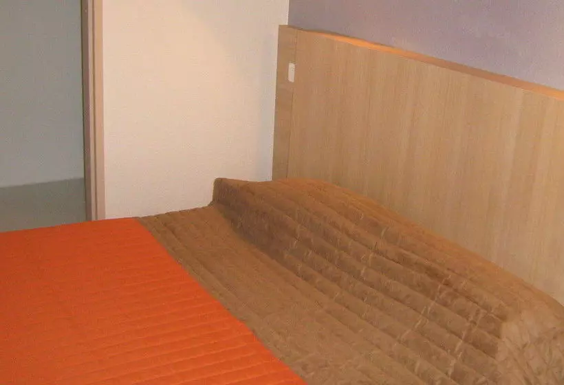 فندق Balladins Chilly Mazarin