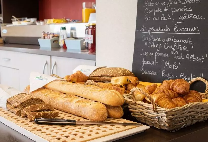 Brit Hotel Saint Méen Le Grand En Brocéliande