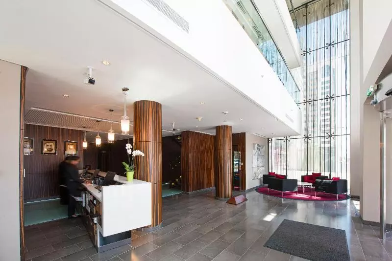 ホテル Centro Al Manhal by Rotana