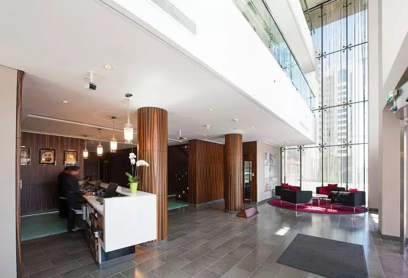 ホテル Centro Al Manhal by Rotana