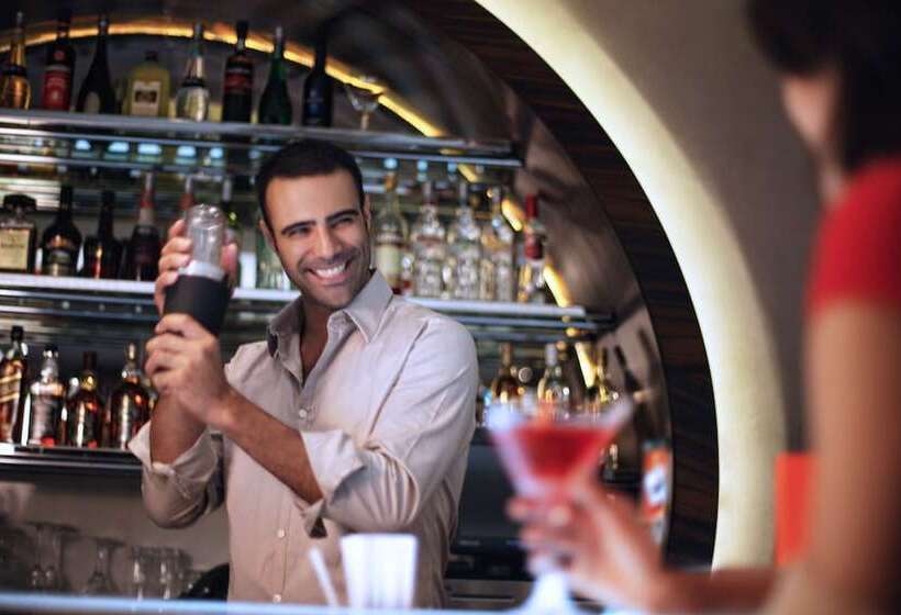 Hotel Centro Al Manhal by Rotana