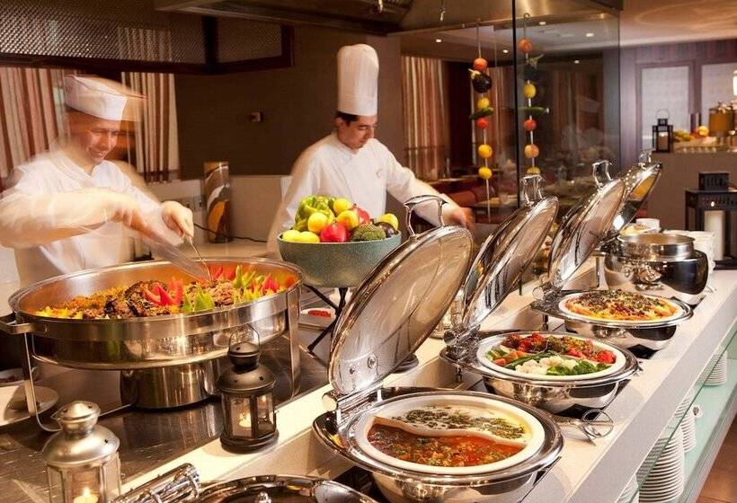 Hotel Centro Al Manhal by Rotana