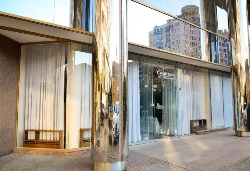 هتل Diplomat Apart