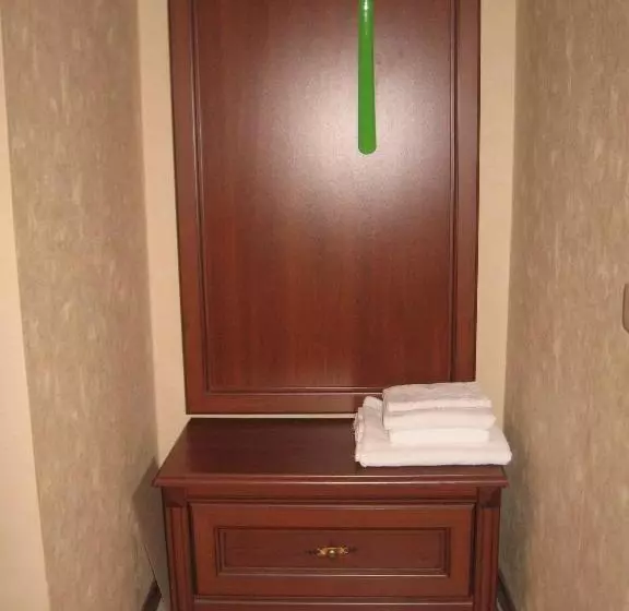 هتل Diplomat Apart