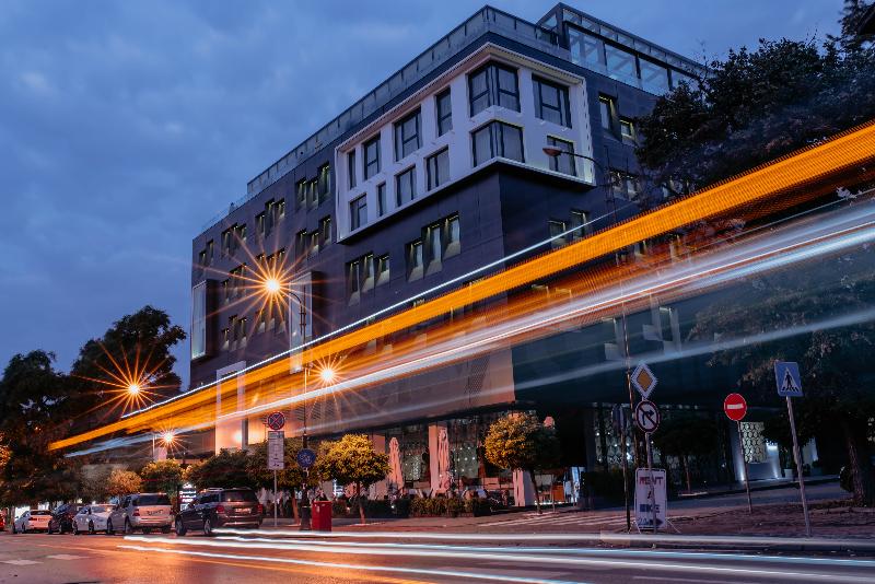 هتل Graffit Gallery Design