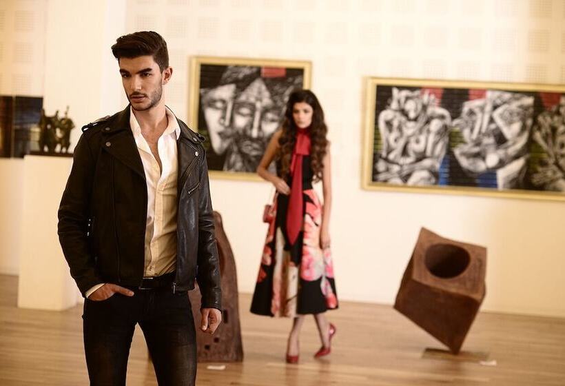 هتل Graffit Gallery Design