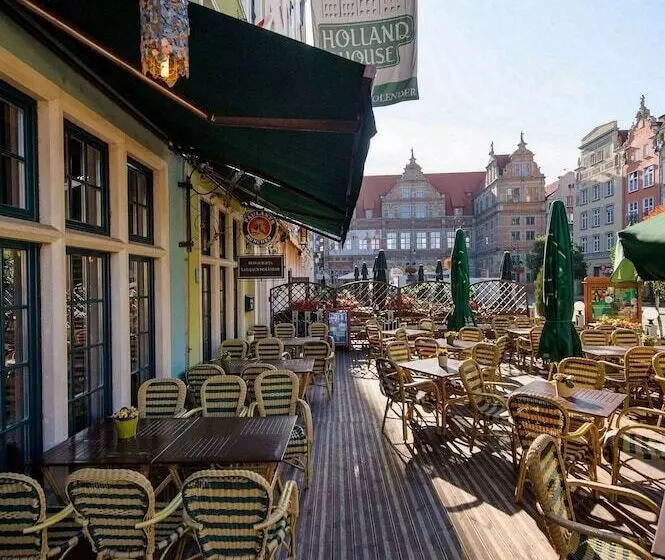 Отель Holland House Residence Old Town