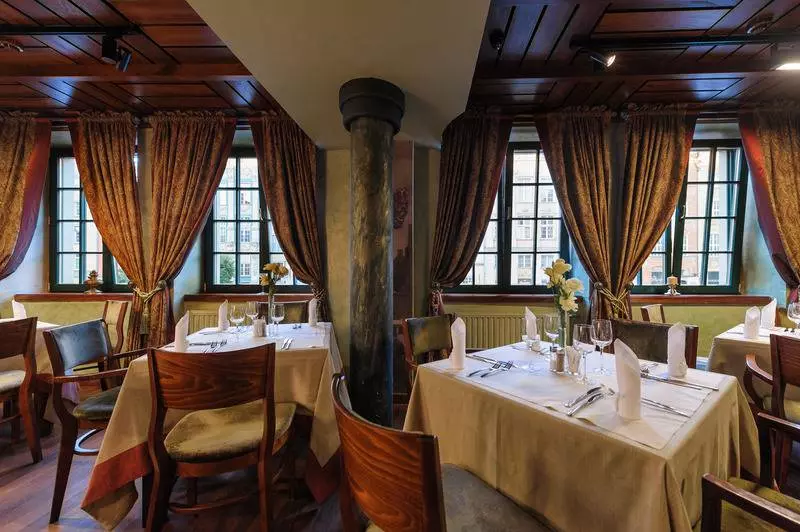 Отель Holland House Residence Old Town