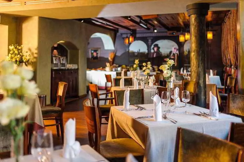 Отель Holland House Residence Old Town