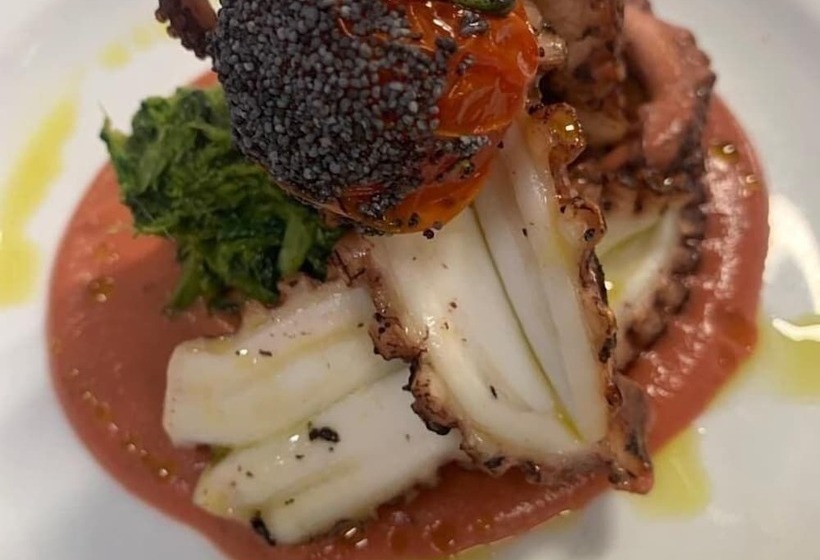 Отель La Casarana Wellness Ecoresort