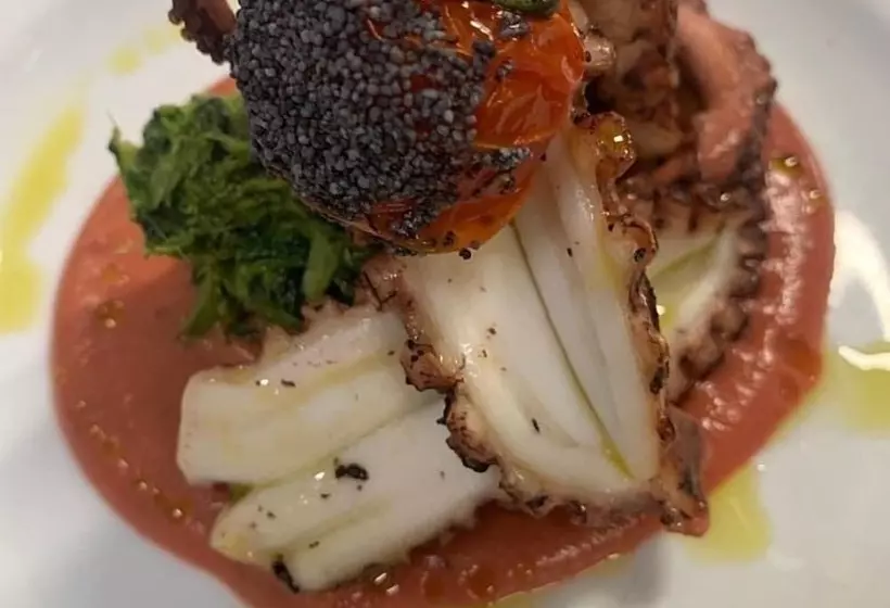 Отель La Casarana Wellness Ecoresort