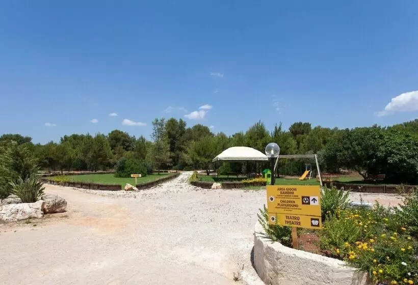 Отель La Casarana Wellness Ecoresort