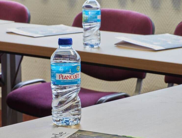 Logis Hotel, Restaurant Et Spa Le Relais De Broceliande