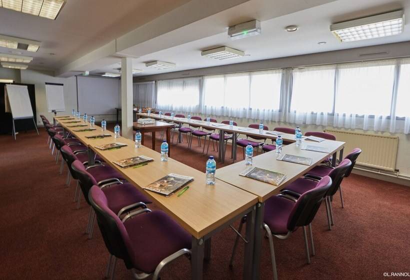 Logis Hotel, Restaurant Et Spa Le Relais De Broceliande