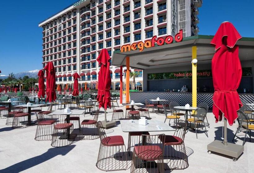 هتل Megasaray Westbeach Antalya