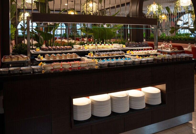 هتل Megasaray Westbeach Antalya