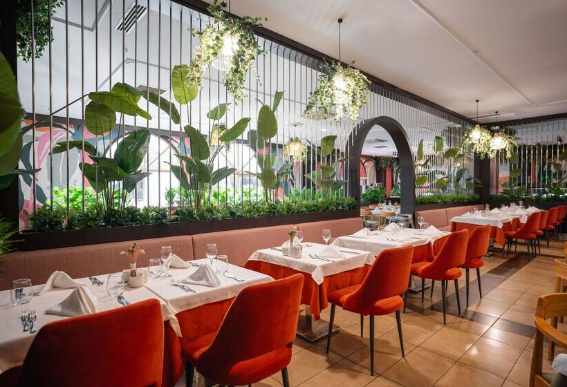 هتل Megasaray Westbeach Antalya