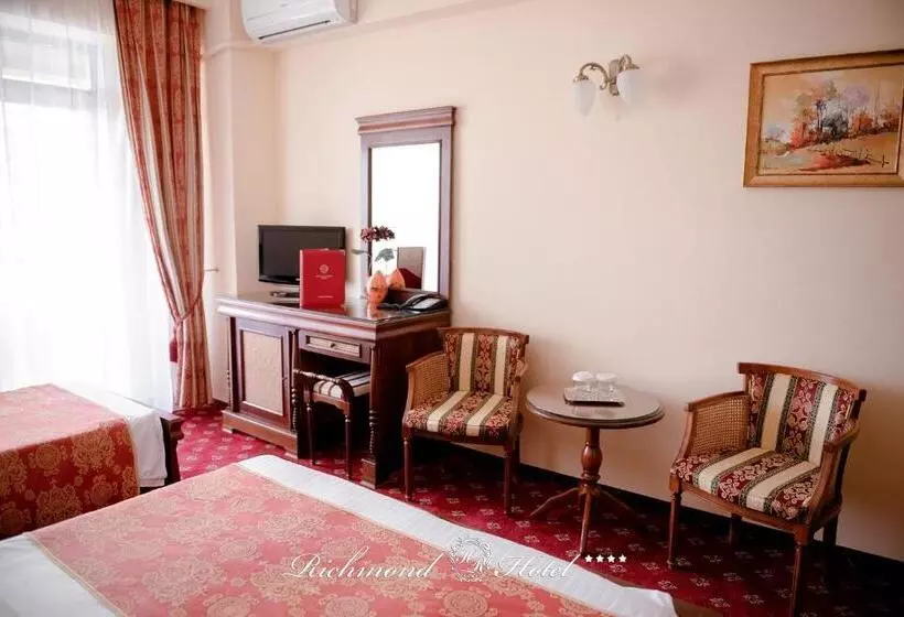 호텔 Richmond