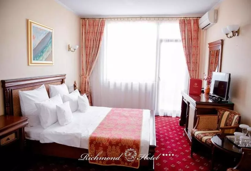 호텔 Richmond