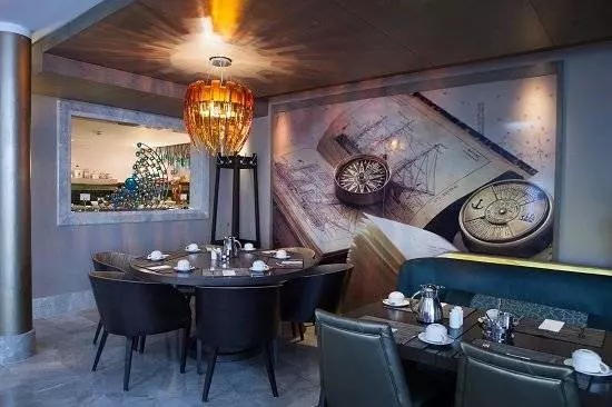 هتل Titanic Comfort Mitte