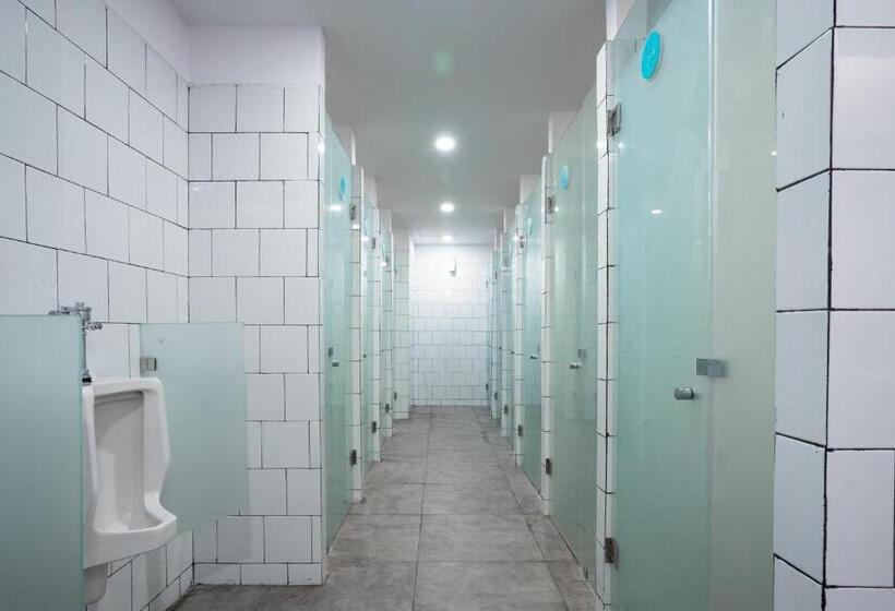 Hostel Bobopod Kota Tua, Jakarta