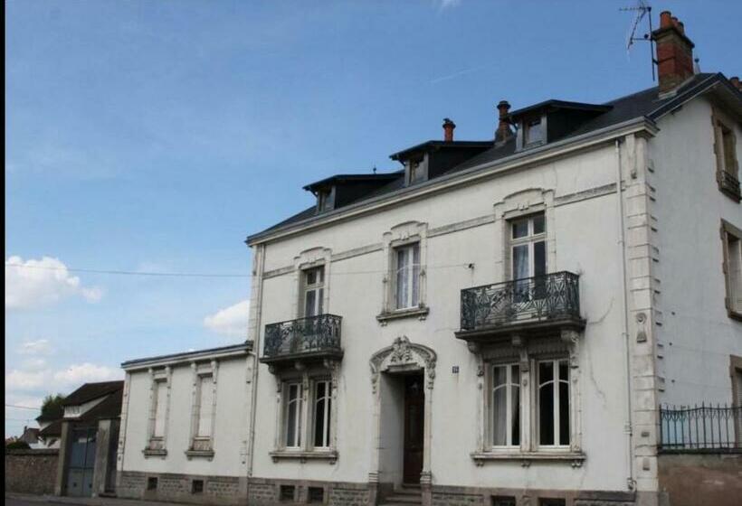 Bed and Breakfast Augustodun Home