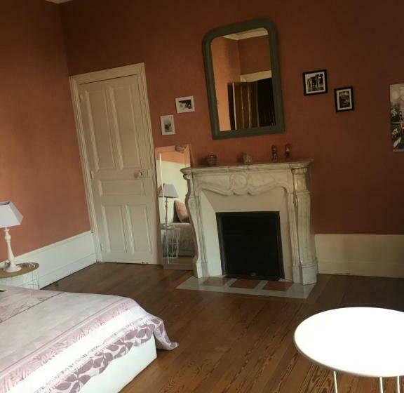 Bed and Breakfast Augustodun Home