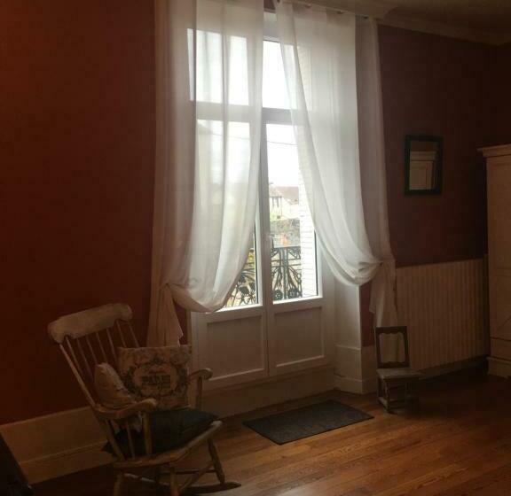 Bed and Breakfast Augustodun Home