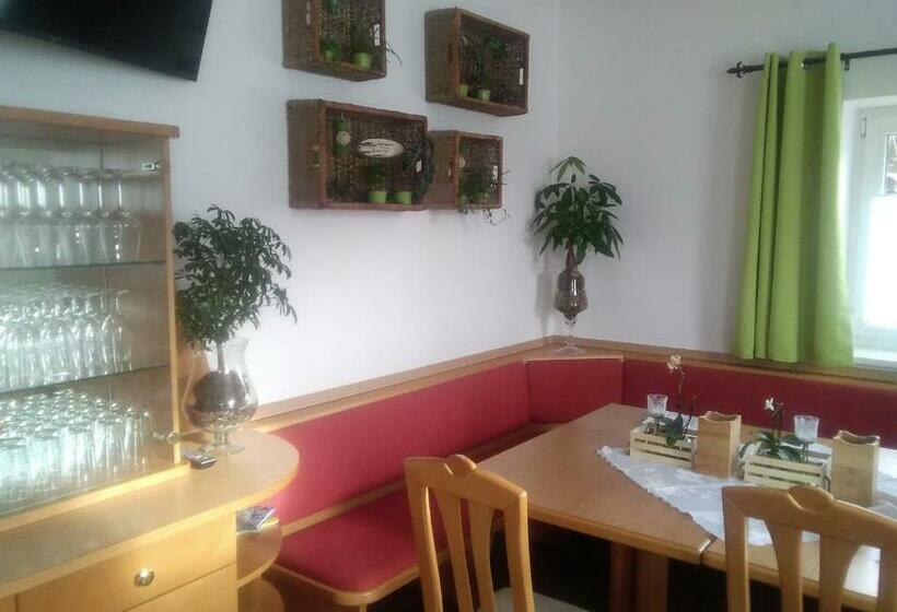 住宿加早餐  Bike Pension Knausz