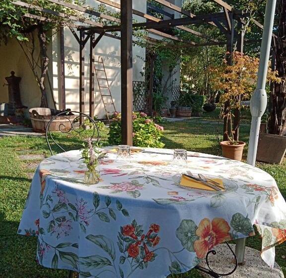 مبيت وإفطار Villa Della Stua