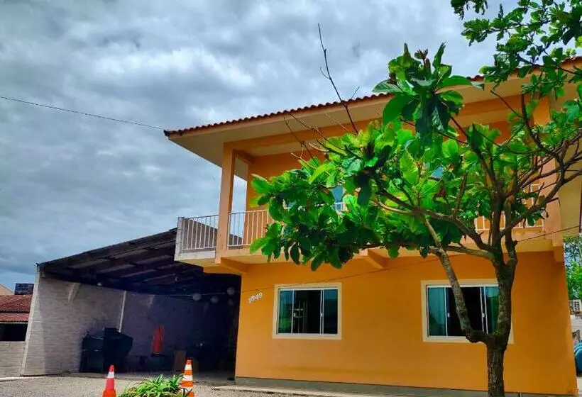 Gênesis Beach Hostel! Quartos Compartilhados E Privativos Na Pinheira