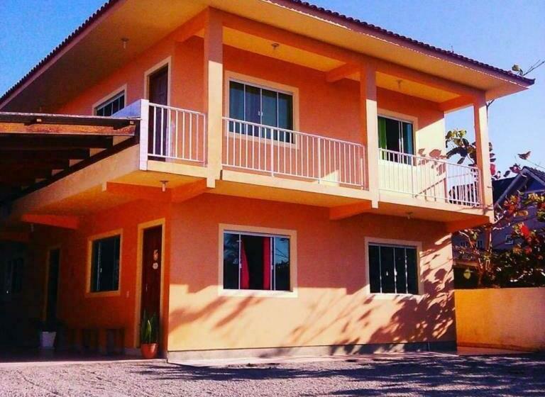 Gênesis Beach Hostel! Quartos Compartilhados E Privativos Na Pinheira