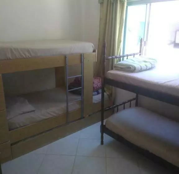 Gênesis Beach Hostel! Quartos Compartilhados E Privativos Na Pinheira