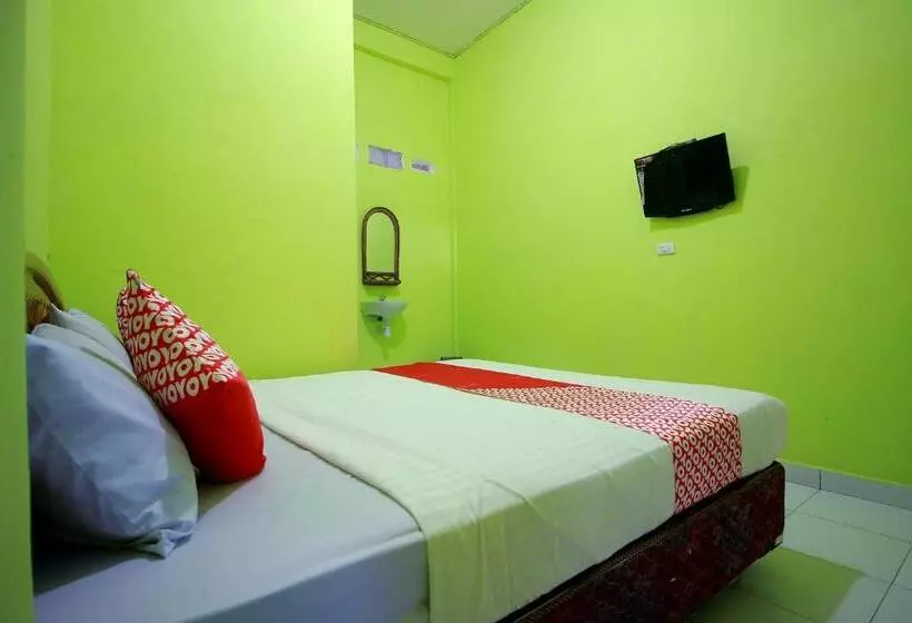 ホテル Reddoorz Near Jalan Sejahtera Lubuk Linggau