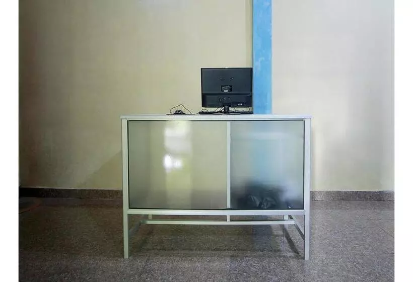 ホテル Reddoorz Near Jalan Sejahtera Lubuk Linggau